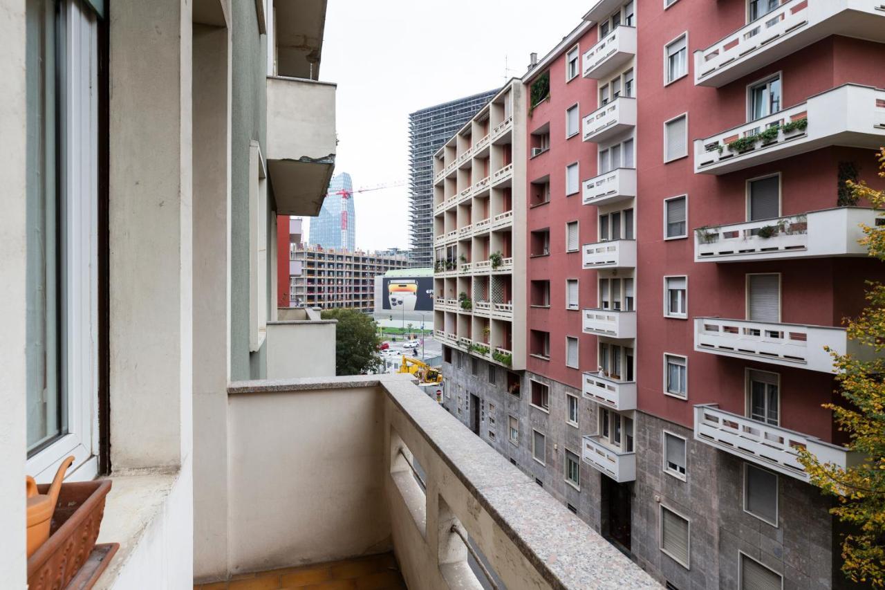Apartment Living Isola Mailand